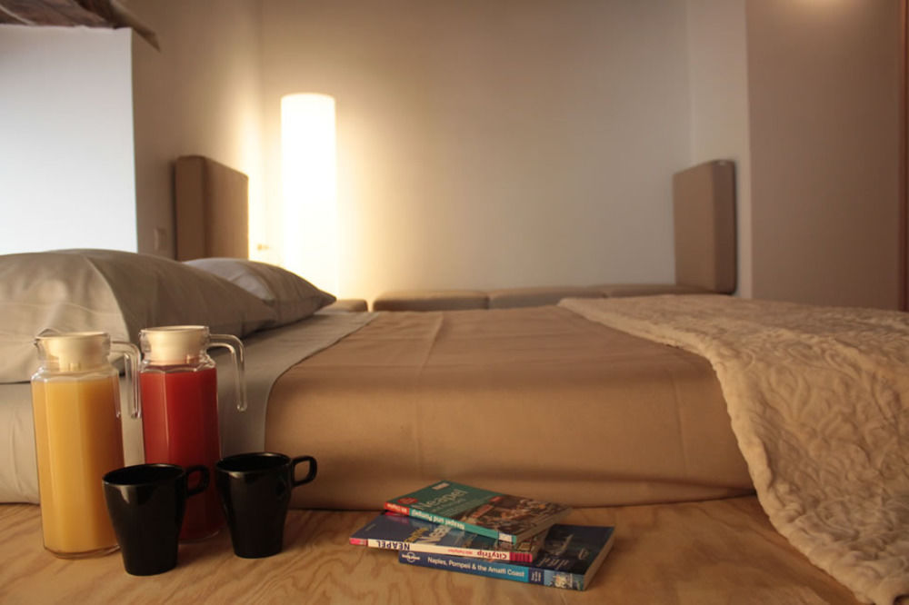 คาซา ลาตินา Bed & Breakfast เนเปิลส์ ภายนอก รูปภาพ