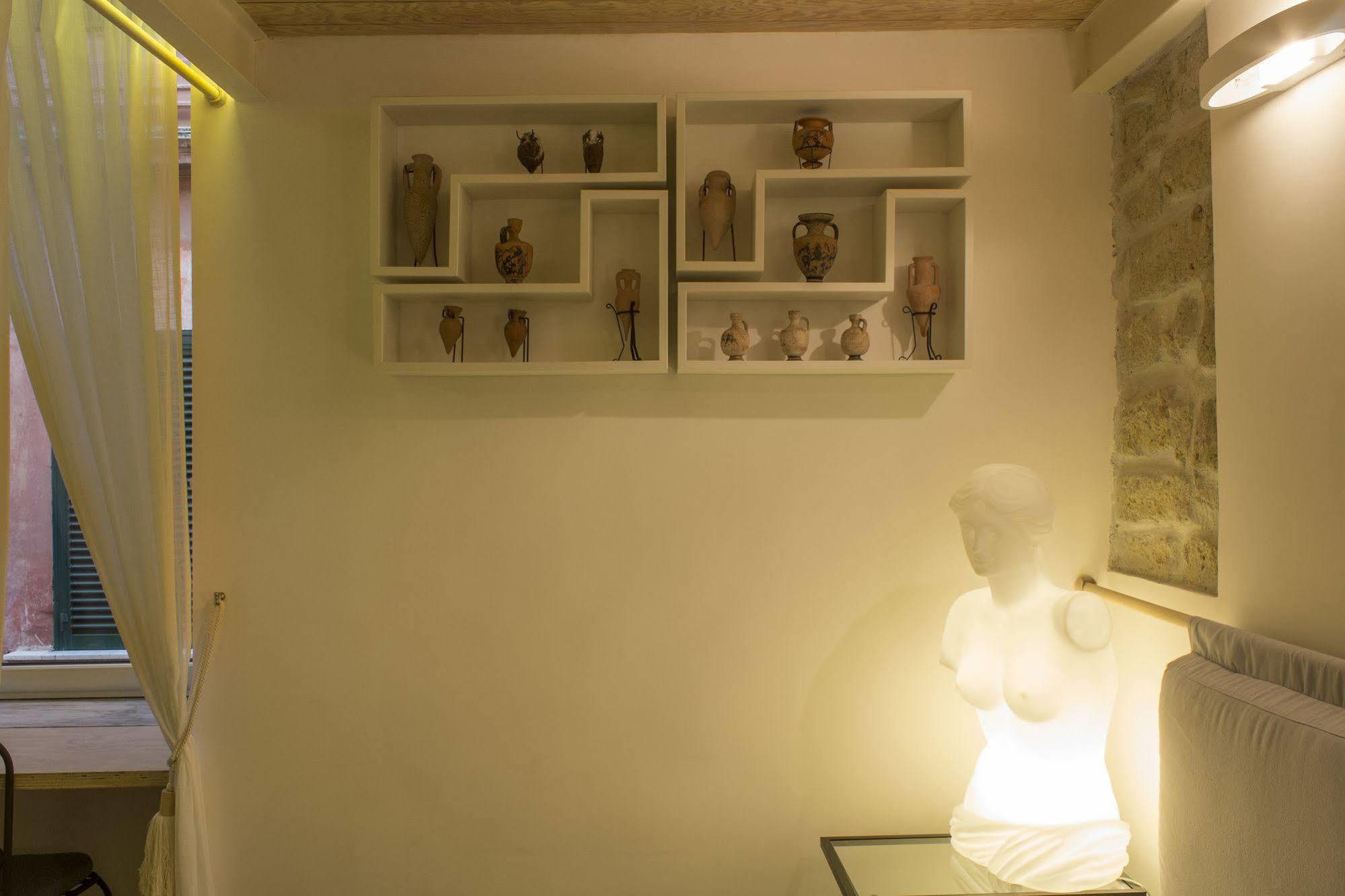 คาซา ลาตินา Bed & Breakfast เนเปิลส์ ภายนอก รูปภาพ